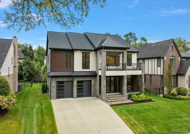 Photo 3 of Single family home for sale at 1541 Shipman Blvd, Birmingham, MI 48009 | MLS# 20261080240 | Listing updated on 2026-10-13