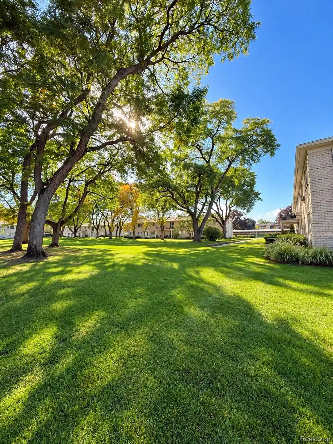 Listing Photo 24 - Condo for sale in 4113 Telegraph Rd located at 4113 Telegraph Rd, Bloomfield Hills, MI 48302 - Unit #216