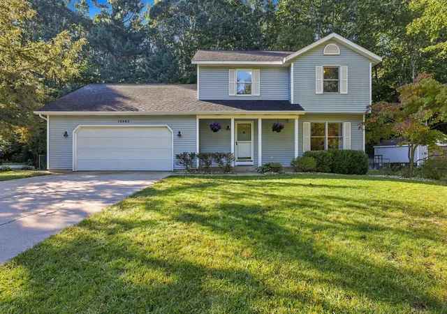 Photo 1 of Single family home for sale at 15362 Arborwood Dr, Grand Haven, MI 49417 | MLS# 65026052853 | Listing updated on 2026-10-16