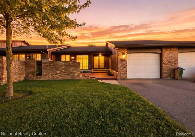 Condo for sale at 27332 Collingwood Dr, Southfield, MI 48033 | MLS# 20261080257