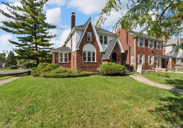 Photo 2 of Single family home for sale at 15203 Mettetal St, Detroit, MI 48227 | MLS# 20261080271 | Listing updated on 2026-10-06