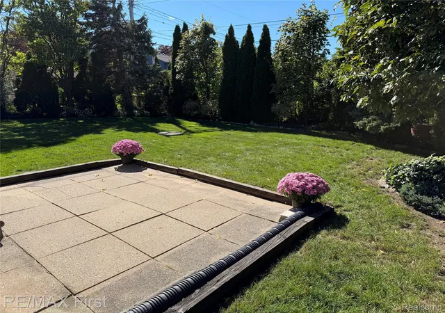 Photo 3 of Single family home for sale at 29839 Warner Ave, Warren, MI 48092 | MLS# 20261080281 | Listing updated on 2026-10-15