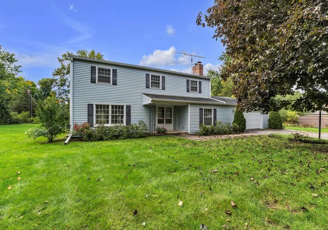 Photo 1 of Single family home for sale at 3431 Surrey Dr, Saline, MI 48176 | MLS# 81026052873 | Listing updated on 2026-10-20