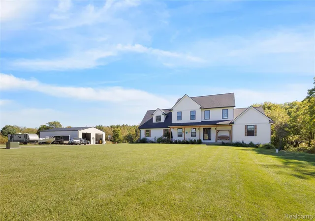 Photo 2 of Single family home for sale at 1989 S Lapeer Rd, Lapeer, MI 48446 | MLS# 20261080292 | Listing updated on 2026-10-06