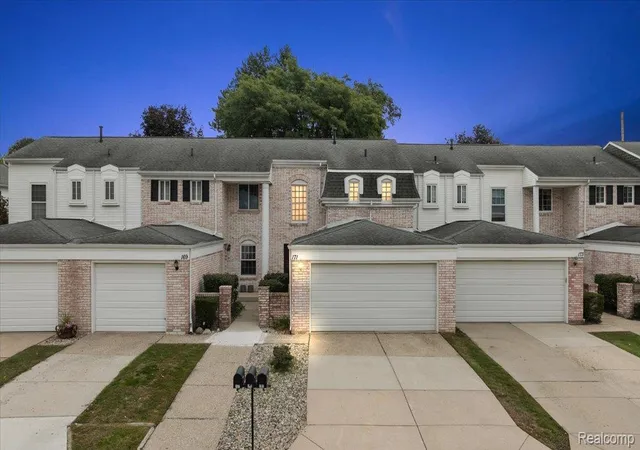 Photo 1 of Condo for sale at 171 Manor Way #146, Rochester Hills, MI 48309 | MLS# 20261080295 | Listing updated on 2026-10-06