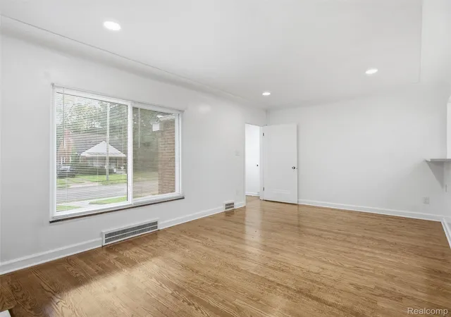 Photo 3 of Single family home for sale at 14005 Rutherford St, Detroit, MI 48227 | MLS# 20261080298 | Listing updated on 2026-10-06