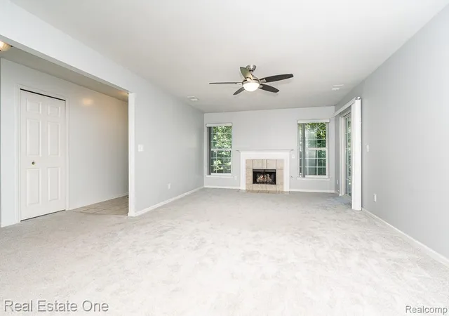 Listing Photo 4 - Condo for sale in building located at 3491 Tremonte Cir S, Rochester, MI 48306