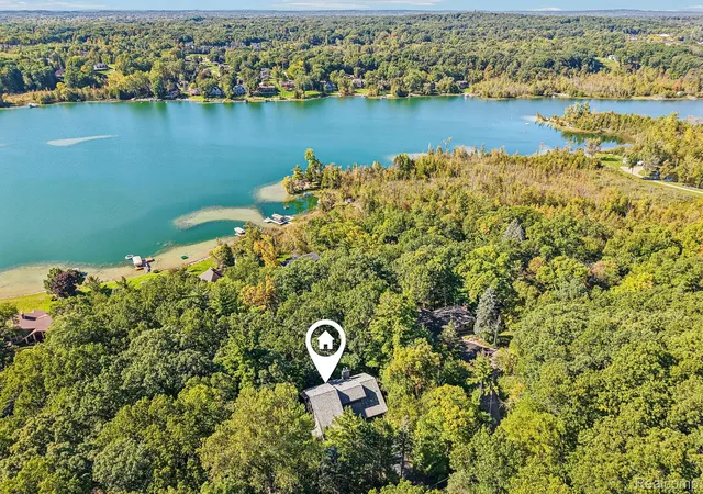 Photo 2 of Single family home for sale at 7389 Oak Forest Dr, Clarkston, MI 48346 | MLS# 20261080305 | Listing updated on 2026-10-20