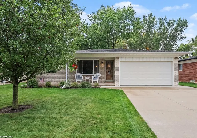 Photo 1 of Single family home for sale at 17512 Contesti Dr, Clinton Township, MI 48035 | MLS# 58050223837 | Listing updated on 2026-10-14