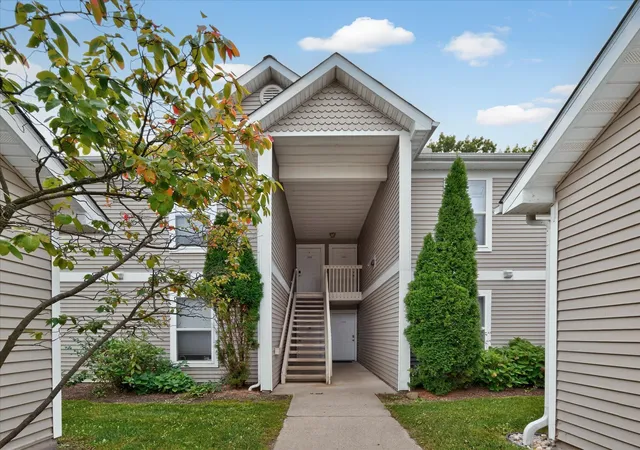 Photo 1 of Condo for sale at 1349 Heatherwood Ln, Ann Arbor, MI 48108 | MLS# 81026052892 | Listing updated on 2026-10-08