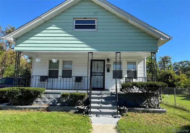 Photo 1 of Single family home for sale at 15822 Quincy St, Detroit, MI 48238 | MLS# 20261080329 | Listing updated on 2026-10-12