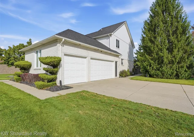 Photo 2 of Single family home for sale at 15829 Kennedy Dr, Macomb, MI 48044 | MLS# 20261080330 | Listing updated on 2026-10-14