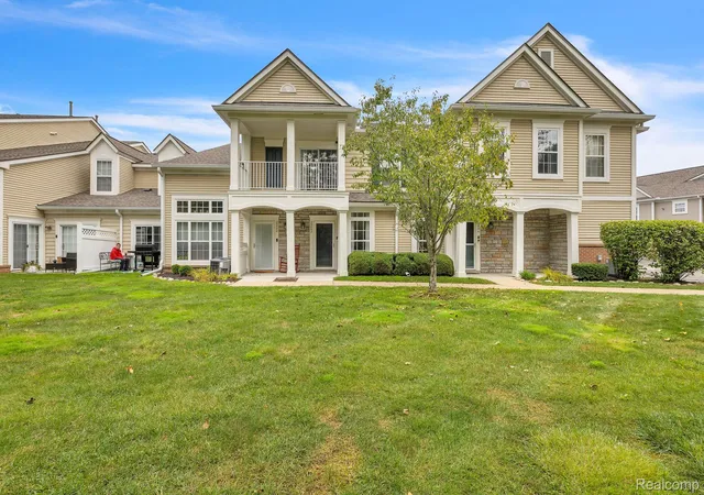Photo 3 of Condo for sale at 25592 Sun Sail #155, Harrison Township, MI 48045 | MLS# 20261080332 | Listing updated on 2026-10-15