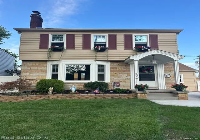 Photo 1 of Sale Pending at 2470 23rd Street, Wyandotte, MI 48192 | MLS# 20261080334 | Listing updated on 2026-10-10