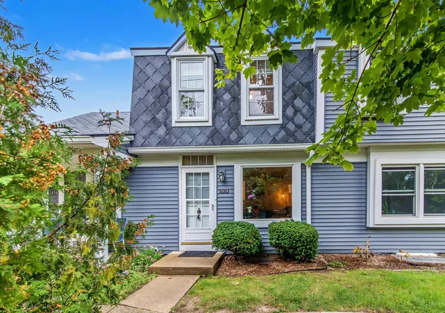 Condo for sale at 2828 Bombridge Ct, Ann Arbor, MI 48104 | MLS# 81026052904