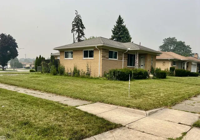 Photo 1 of Single family home for sale at 11266 Racine Rd, Warren, MI 48093 | MLS# 58050223849 | Listing updated on 2026-10-05