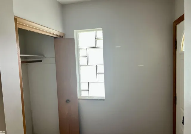 Photo 3 of Single family home for sale at 11266 Racine Rd, Warren, MI 48093 | MLS# 58050223849 | Listing updated on 2026-10-05