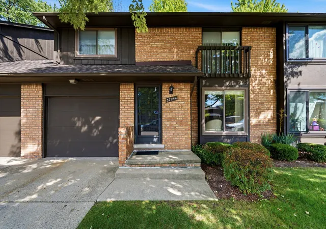 Photo 2 of Condo for sale at 37244 Clubhouse Dr, Sterling Heights, MI 48312 | MLS# 81026052924 | Listing updated on 2026-10-13