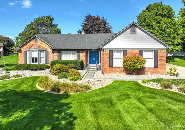 Photo 1 of Sale Pending at 24923 White Plains Dr, Novi, MI 48374 | MLS# 20261080375 | Listing updated on 2026-10-21