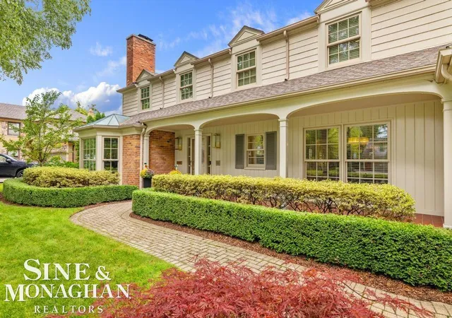 Photo 2 of Single family home for sale at 44 N Deeplands Rd, Grosse Pointe Shores, MI 48236 | MLS# 58050223852 | Listing updated on 2026-10-20