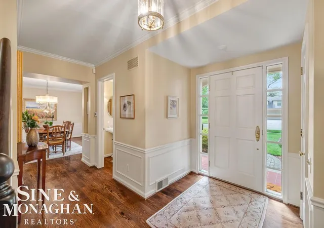 Photo 3 of Single family home for sale at 44 N Deeplands Rd, Grosse Pointe Shores, MI 48236 | MLS# 58050223852 | Listing updated on 2026-10-20