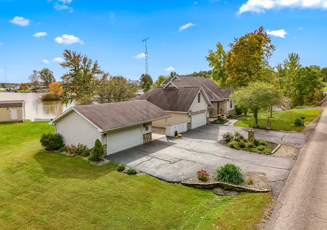 Photo 3 of Single family home for sale at 14705 Woodbridge Rd, Camden, MI 49232 | MLS# 53026052930 | Listing updated on 2026-10-05