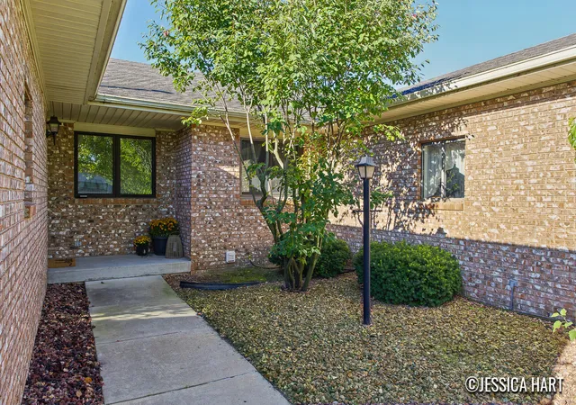 Photo 3 of Condo for sale at 1016 Bayou Dr Sw, Byron Center, MI 49315 | MLS# 65026052934 | Listing updated on 2026-10-05