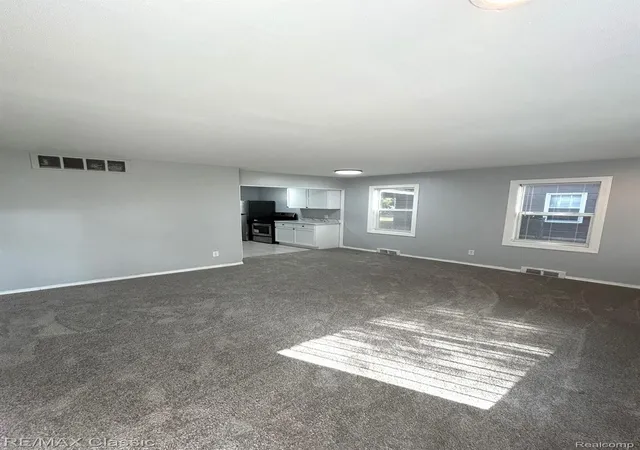 Photo 3 of Single family home for sale at 10730 Albany St, Oak Park, MI 48237 | MLS# 20261080415 | Listing updated on 2026-10-14