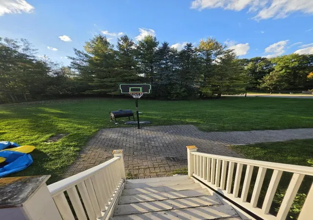 Photo 2 of Condo for sale at 1119 N Fairway Dr, Pontiac, MI 48340 | MLS# 81026052938 | Listing updated on 2026-10-22