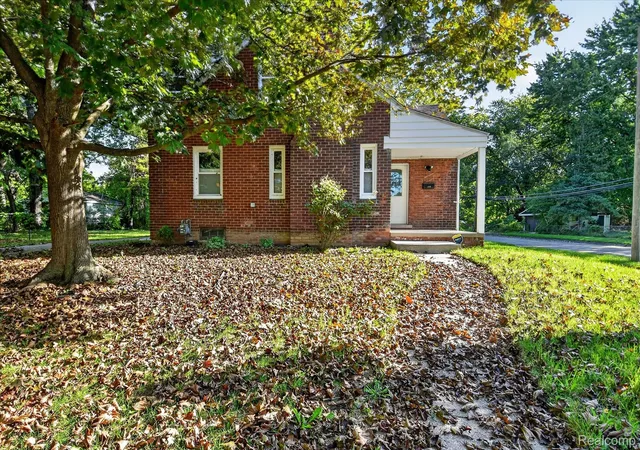 Photo 3 of Single family home for sale at 5900 Neff Ave, Detroit, MI 48224 | MLS# 20261080422 | Listing updated on 2026-10-08