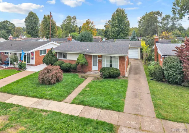 Photo 3 of Single family home for sale at 26811 Van Buren Rd, Dearborn Heights, MI 48127 | MLS# 20261080427 | Listing updated on 2026-10-13