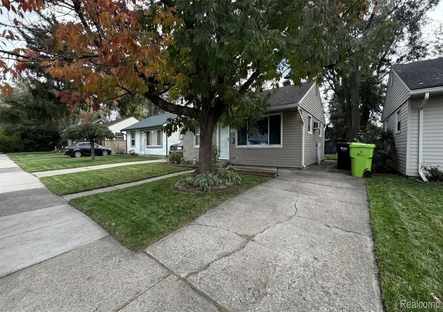 Photo 1 of Sale Pending at 955 Baxter Ave, Madison Heights, MI 48071 | MLS# 20261080449 | Listing updated on 2026-10-14
