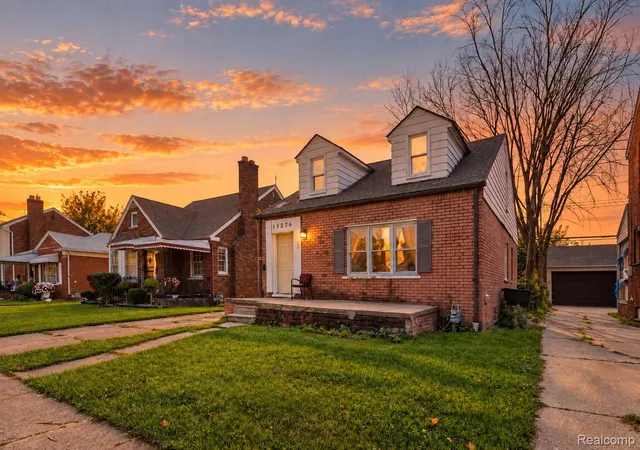 Photo 1 of Single family home for sale at 15276 Rochelle St, Detroit, MI 48205 | MLS# 20261080478 | Listing updated on 2026-10-14