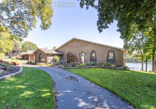 Photo 3 of Single family home for sale at 7555 Little Walters Ct, Clarkston, MI 48348 | MLS# 20261080481 | Listing updated on 2026-10-17