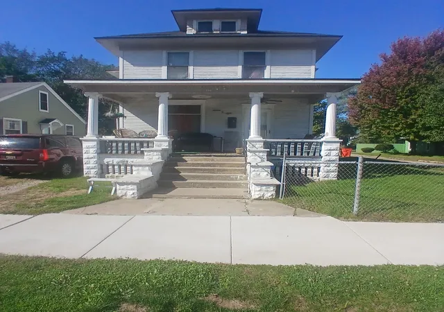 Photo 2 of Single family home for sale at 708 Mcalister Ave, Benton Harbor, MI 49022 | MLS# 69026052953 | Listing updated on 2026-10-20