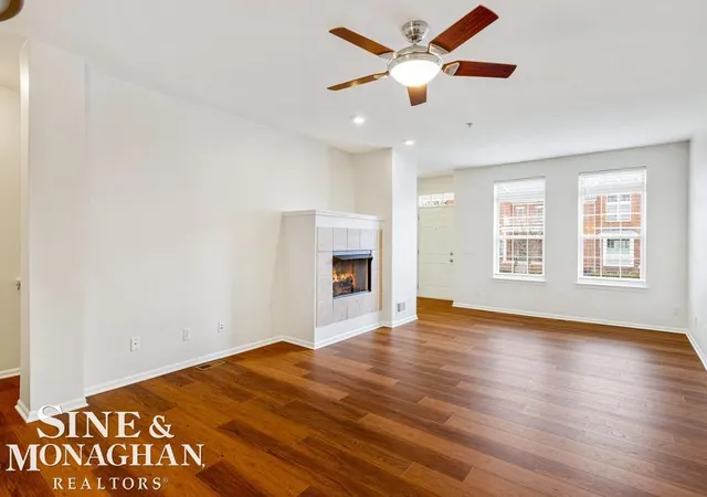 Listing Photo 4 - Condo for sale in building located at 3251 Camden Dr, Troy, MI 48084