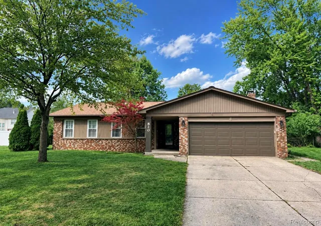 Single family home for sale at 820 Huntsford Dr, Troy, MI 48084 | MLS# 20261080508