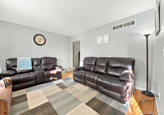 Photo 2 of Single family home for sale at 5735 Huron St, Dearborn Heights, MI 48125 | MLS# 20261080512 | Listing updated on 2026-10-18
