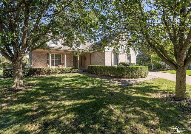 Photo 2 of Single family home for sale at 25028 Maxwell Ln, Flat Rock, MI 48134 | MLS# 57050223874 | Listing updated on 2026-10-10