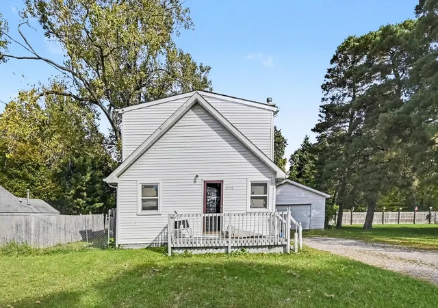 Photo 2 of Single family home for sale at 2900 Risdale Ave, Lansing, MI 48911 | MLS# 81026052967 | Listing updated on 2026-10-10
