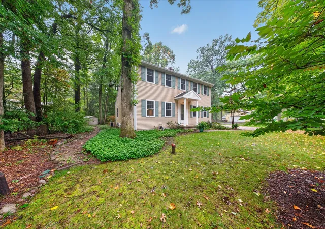 Photo 2 of Single family home for sale at 130 Granite Dr, Williamston, MI 48895 | MLS# 71026052969 | Listing updated on 2026-10-08