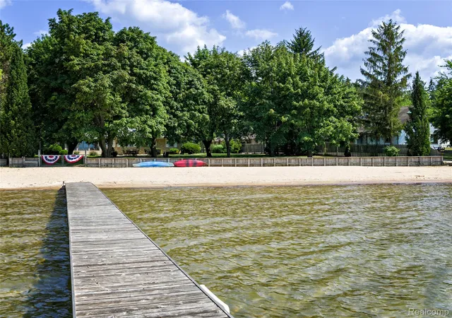 Photo 1 of Single family home for sale at 1486 S Lakeshore Dr, Lake City, MI 49651 | MLS# 20261080531 | Listing updated on 2026-10-09