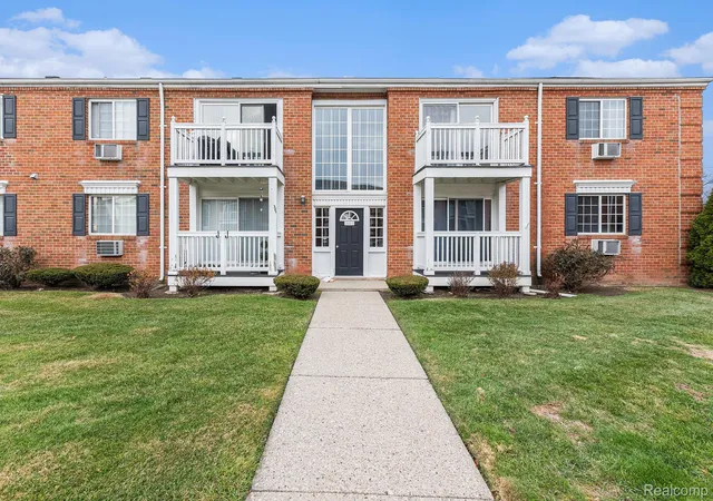 Photo 1 of Condo for sale at 2440a Parmenter Blvd #201, Royal Oak, MI 48073 | MLS# 20261080530 | Listing updated on 2026-10-21