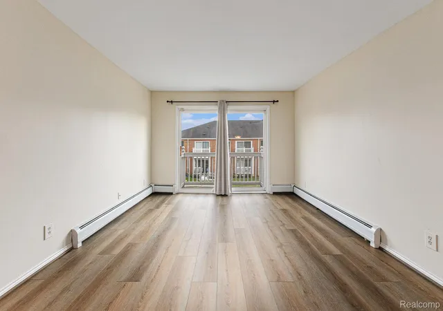 Photo 2 of Condo for sale at 2440a Parmenter Blvd #201, Royal Oak, MI 48073 | MLS# 20261080530 | Listing updated on 2026-10-21