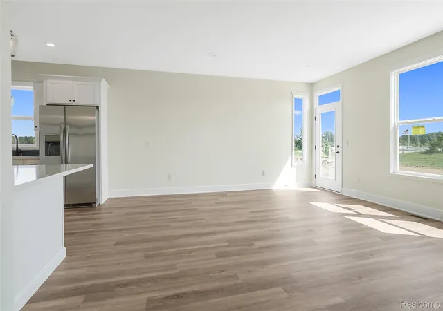 Listing Photo 1 - Condo for sale in building located at 282 Percy Dr, Howell, MI 48843 - Unit #