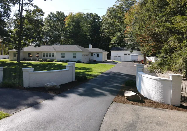 Photo 1 of Single family home for sale at 111 Maynard Ave Sw, Grand Rapids, MI 49534 | MLS# 65026052980 | Listing updated on 2026-10-26