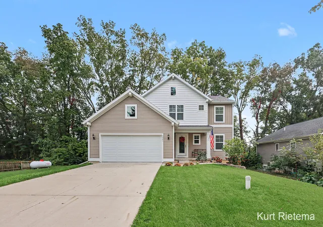 Photo 3 of Single family home for sale at 3521 Fairlane Dr, Hamilton, MI 49419 | MLS# 71026052989 | Listing updated on 2026-10-12