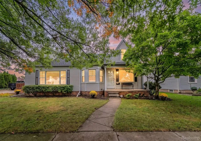 Photo 1 of Single family home for sale at 1732 Maple St, Wyandotte, MI 48192 | MLS# 20261080601 | Listing updated on 2026-10-20