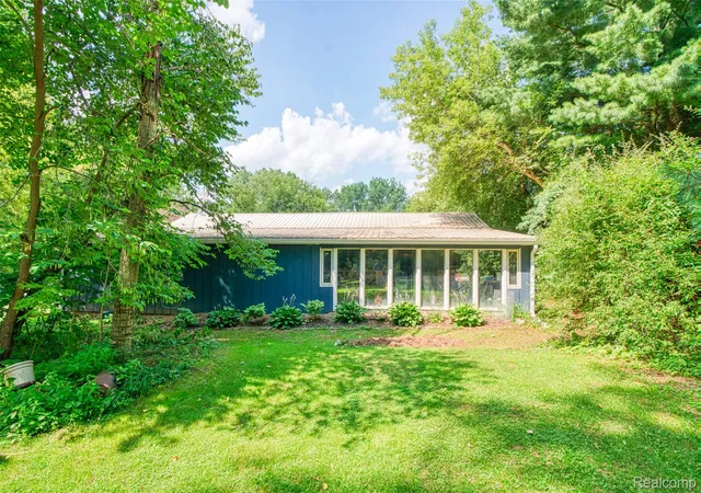 Photo 1 of Single family home for sale at 575 E Dansville Rd, Dansville, MI 48819 | MLS# 20261080605 | Listing updated on 2026-10-19