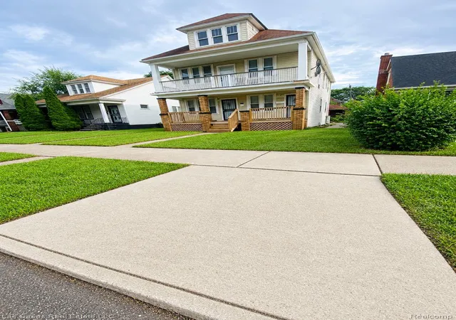 Photo 3 of Multi family home for sale at 6643 Barlum St, Detroit, MI 48210 | MLS# 20261080610 | Listing updated on 2026-10-16